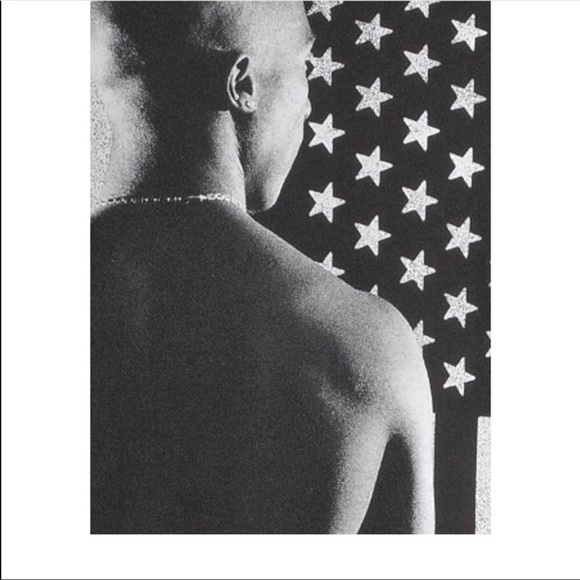 **SOLD***NWT- TUPAC TSHIRT - Picture 5 of 9